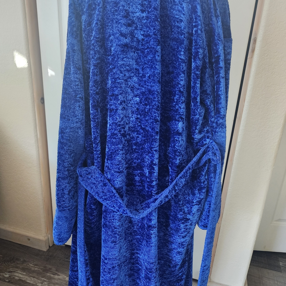 Delicates Plush Royal Blue Robe - Picture 3 of 6